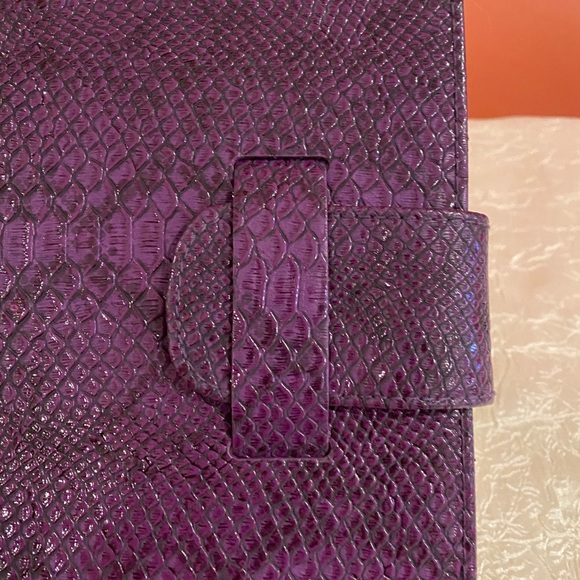 RW&CO Ipad Portfolio Case - Picture 3 of 8